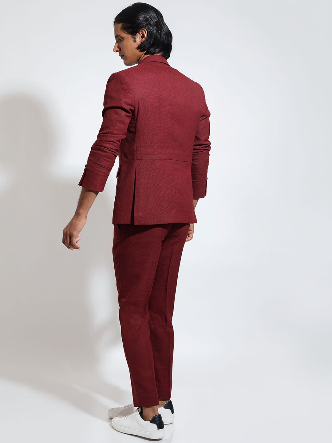 Notched Lapel Slim-Fit Single Breasted Woollen Blazer - Image 3