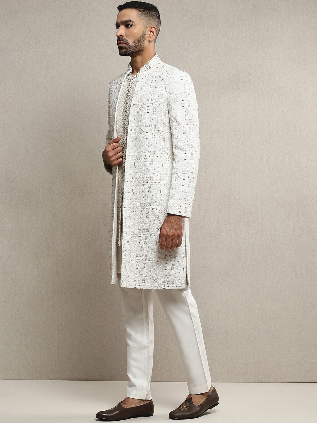 Embroidered Mandarin Collar Sherwani Set - Image 3