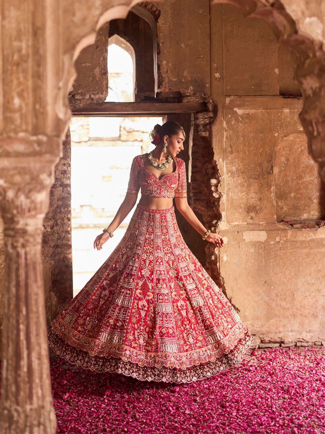 KIASA By Ronak & Shruti Embellished Ready to Wear Lehenga Blouse With Dupatta