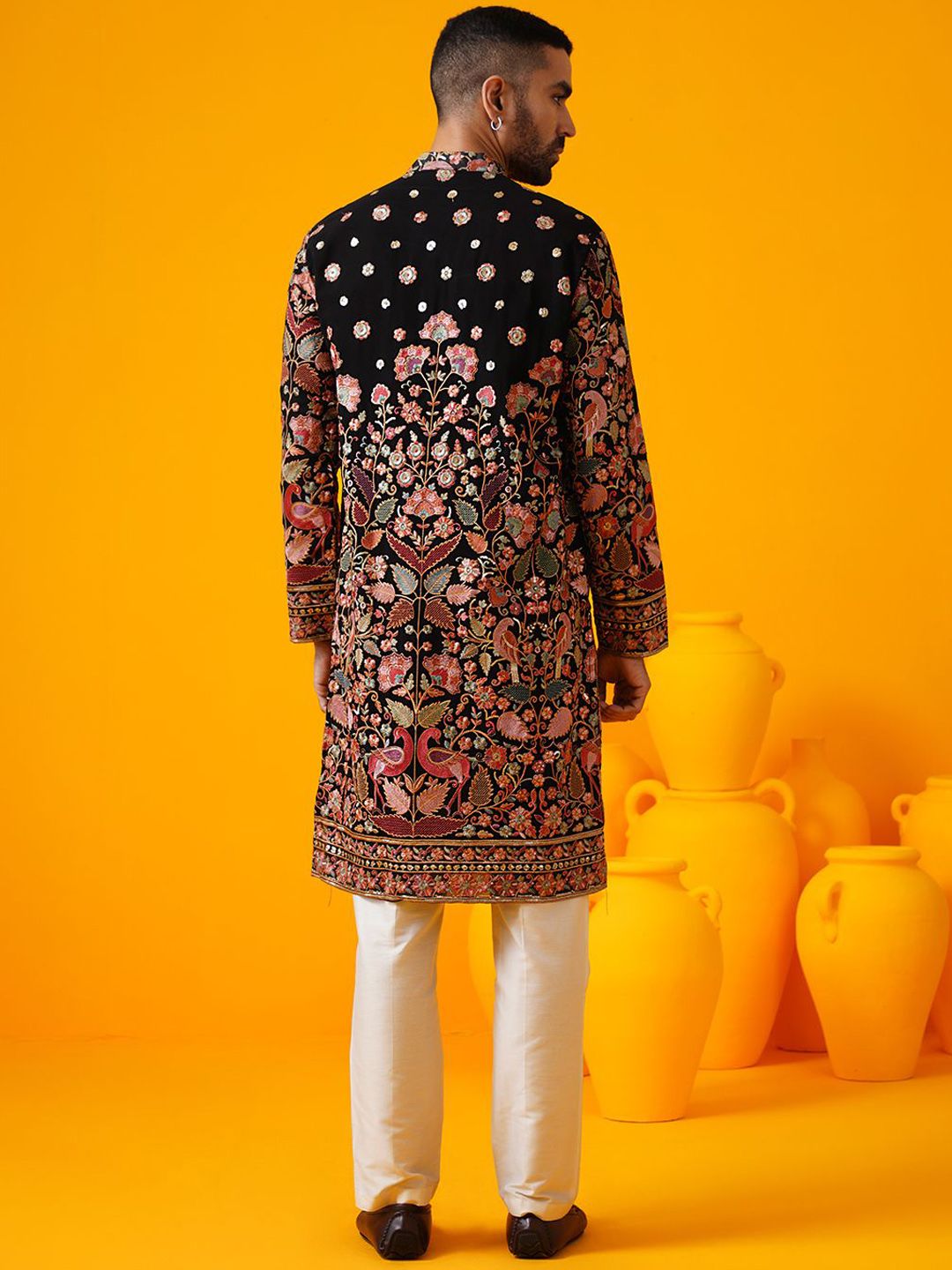 Floral Embroidered Sequinned Mandarin Collar Straight Georgette Kurta - Image 4