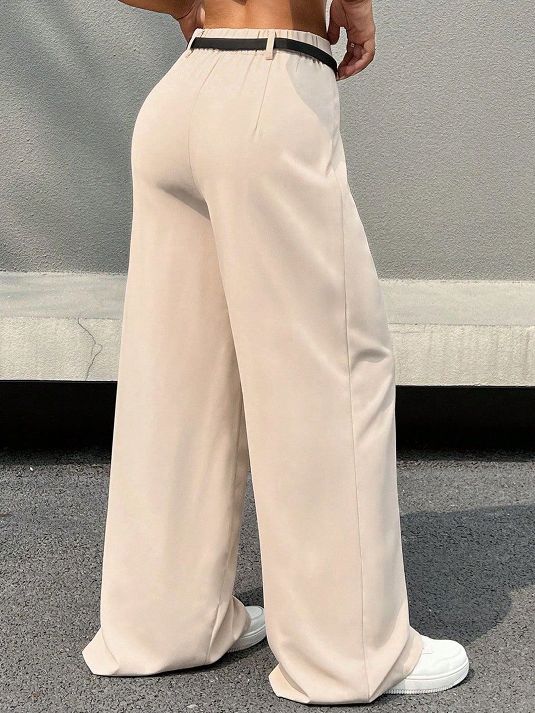 Women High-Rise Wide Leg Loose Fit Trousers - Image 3