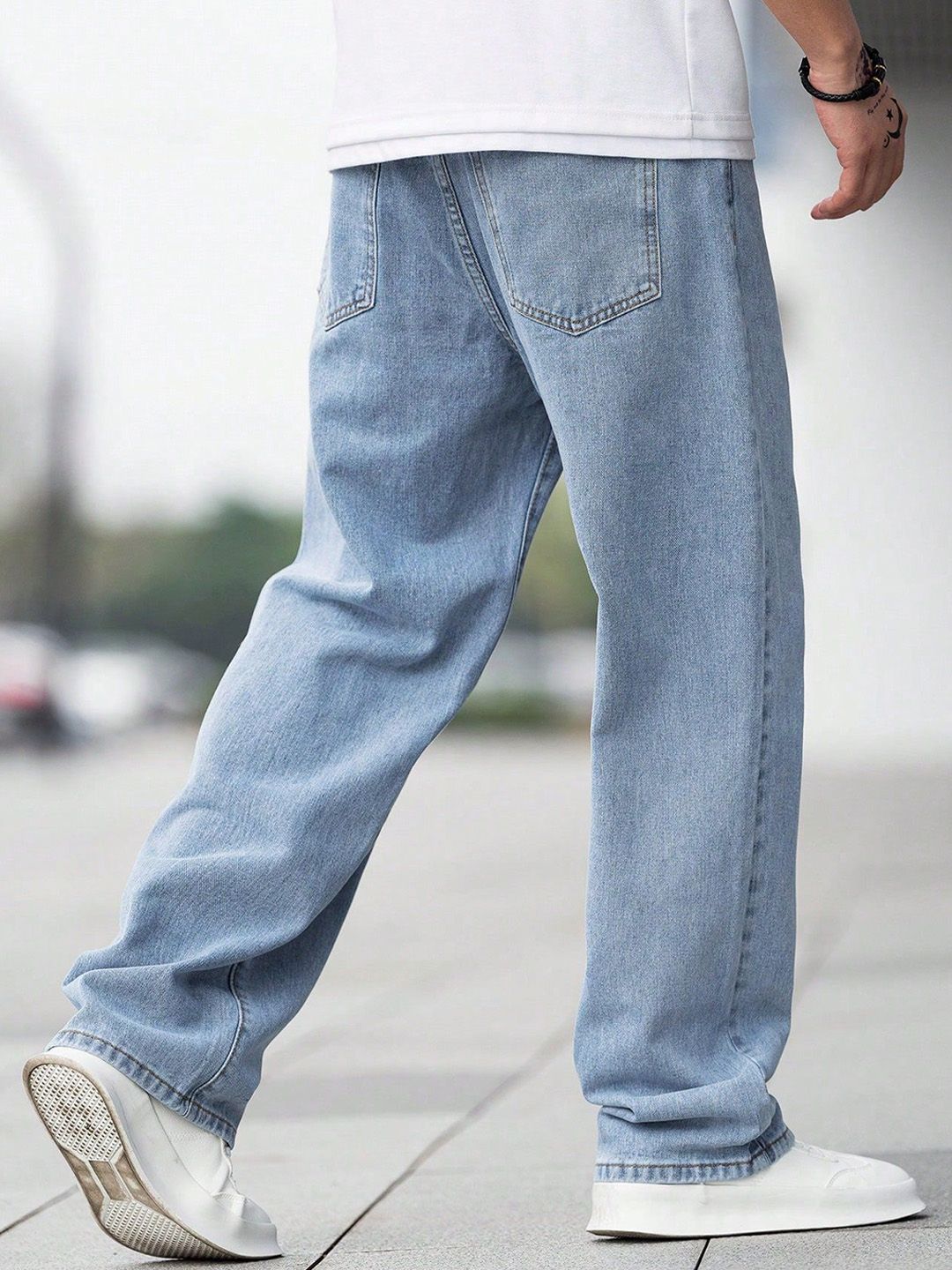 Men Regular Fit Mid-Rise Stretchable Jeans - Image 3