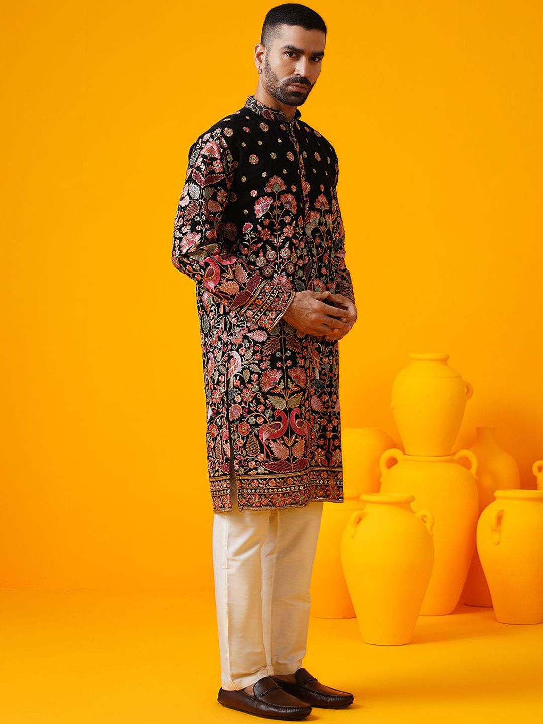 Floral Embroidered Sequinned Mandarin Collar Straight Georgette Kurta - Image 2