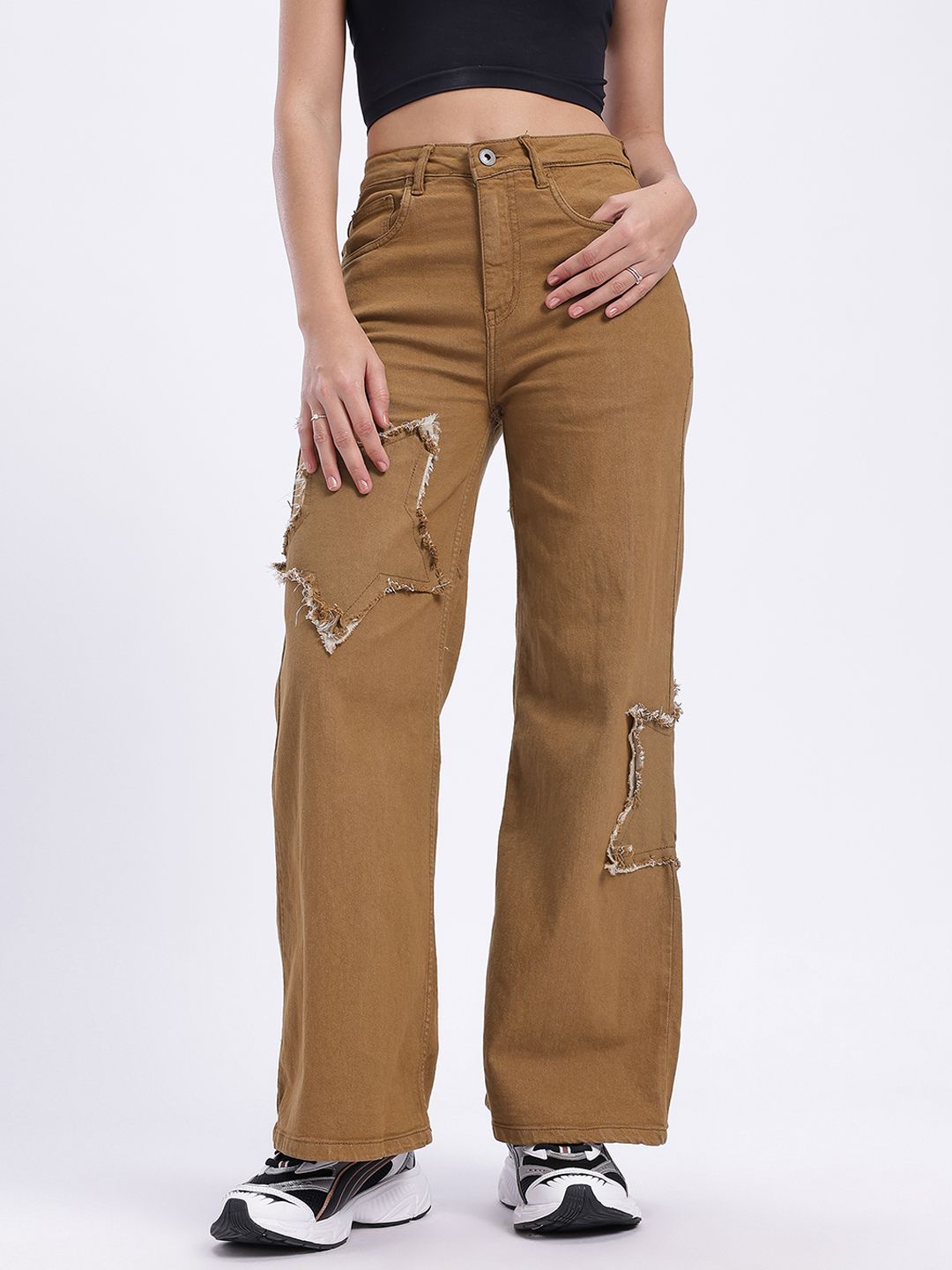 Women Frayed Star-Applique Wide-Leg Jeans