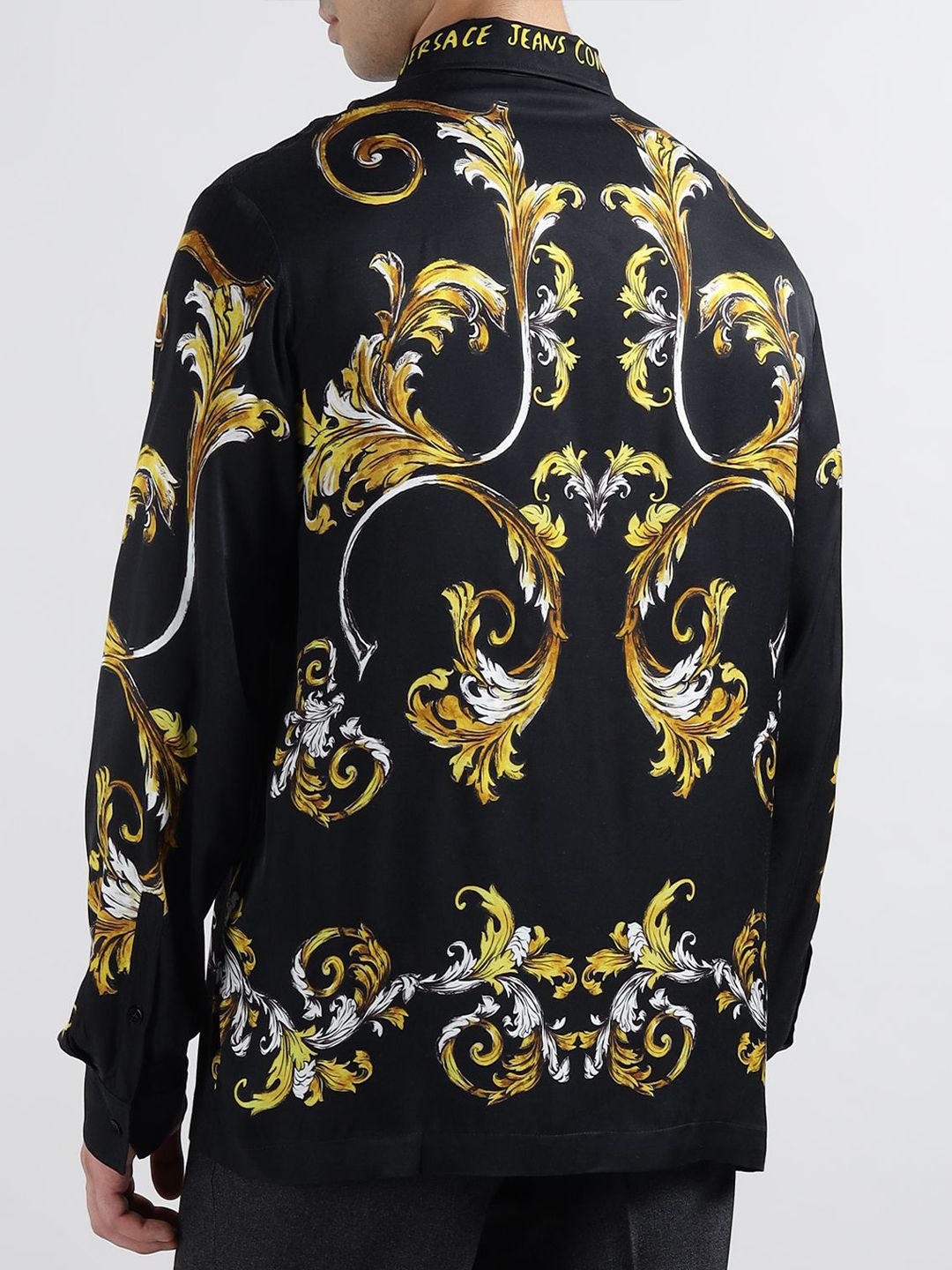 Men Oversized Fit Abstract Printed Spread Collar Casual Shirt - Image 2